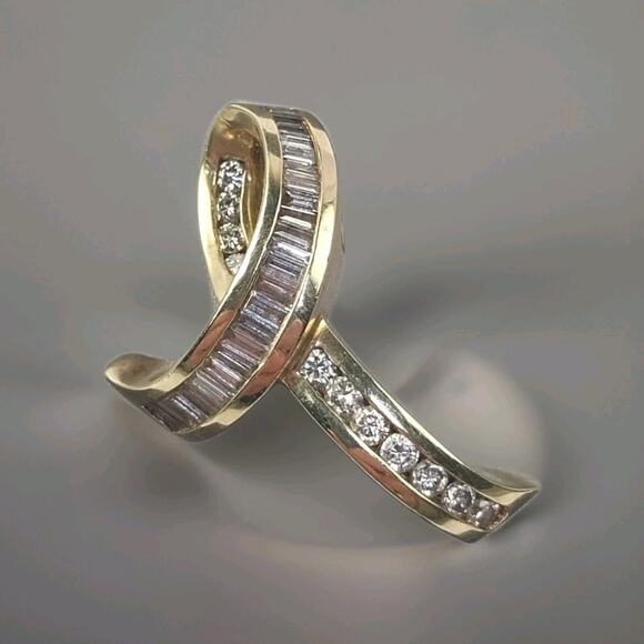 14k Solid Yellow Gold, 34 Natural Diamonds, Ribbon Pendant 11.5g, 2-3 ctw - Picture 1 of 9